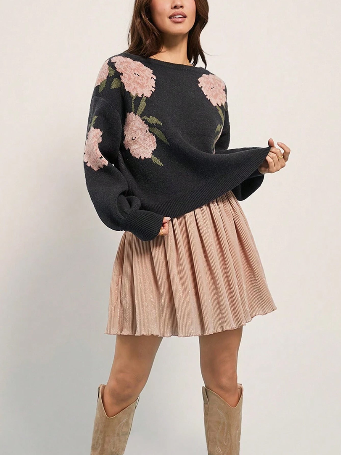 Black floral embroidered langry fashion sweater, loose knitwear