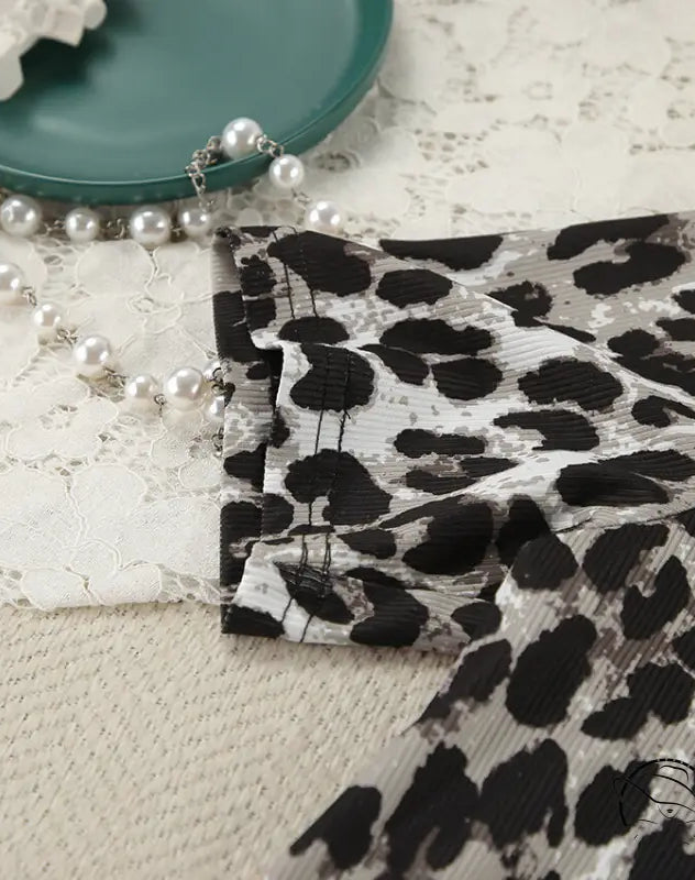 Slim fit leopard print Langry women’s pajama set