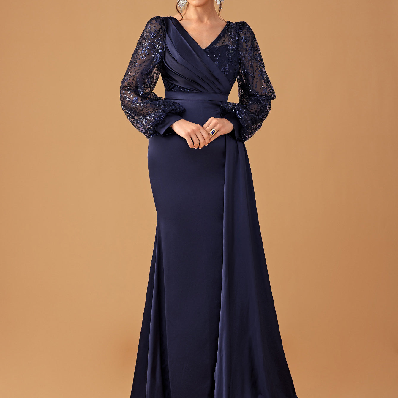 Elegant navy blue evening gown showcasing langry fashion for sophisticated occasions
