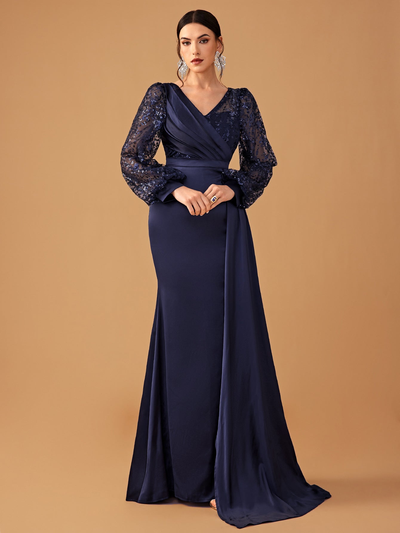 Elegant navy blue evening gown showcasing langry fashion for sophisticated occasions