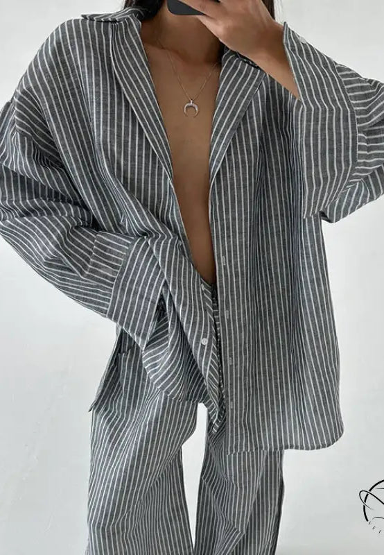 Langry fashion loose gray white striped button-up shirt with wide sleeves