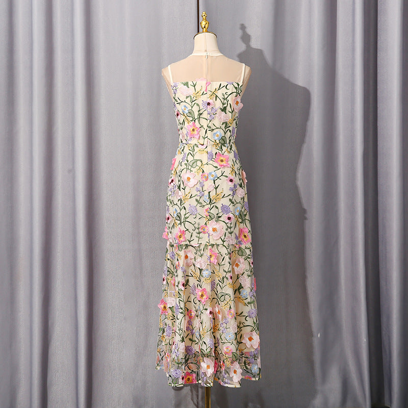 Elegant Langry fashion off-white floral dress with fishtail hem mesh stitching