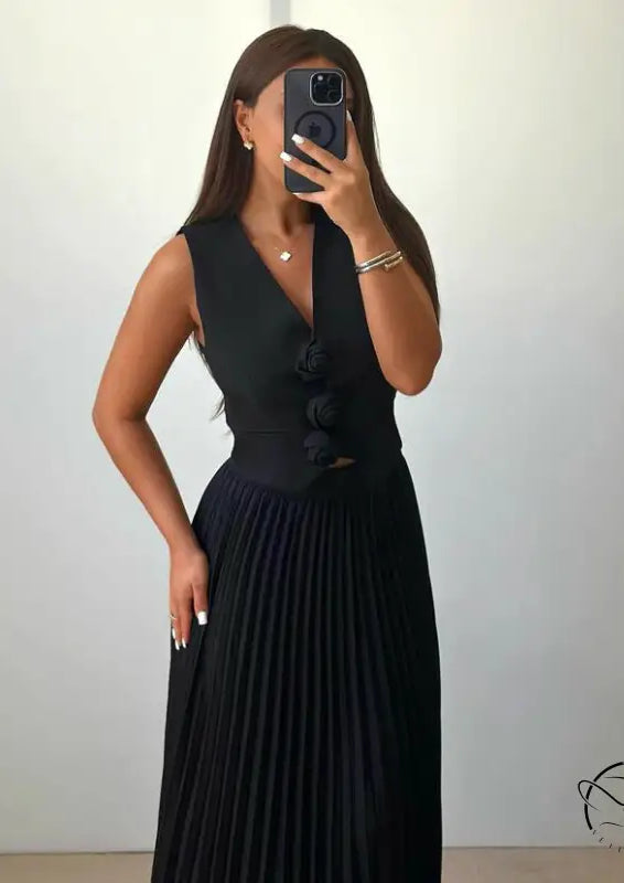 Langry fashion black pleated dress in summer sleeveless two-piece set