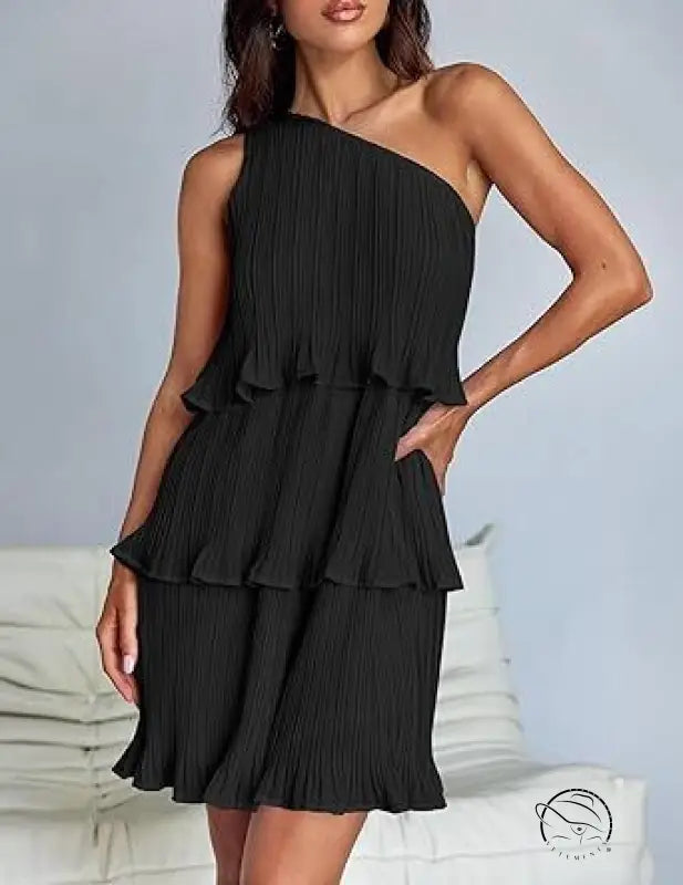 Black one-shoulder stunning shoulder layered stitching tiered dress