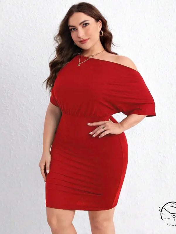 Red off-the-shoulder cross shoulder bag hip midi dress