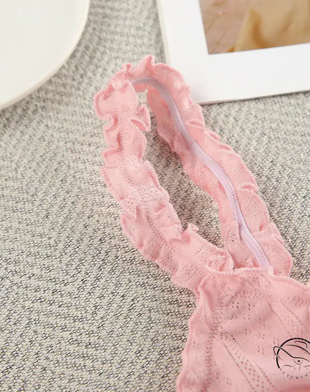 Pink ruffled lace bra strap in breathable long fashion knit pajamas