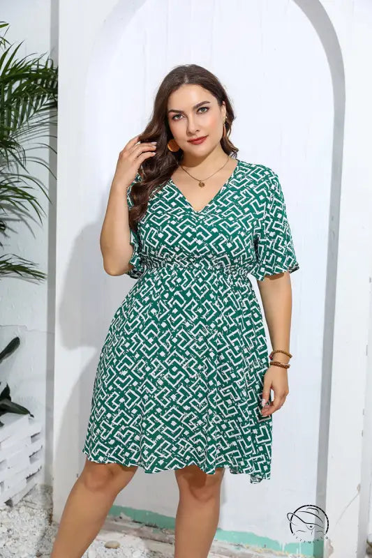 Casual v neck loose dress in green white geometric print