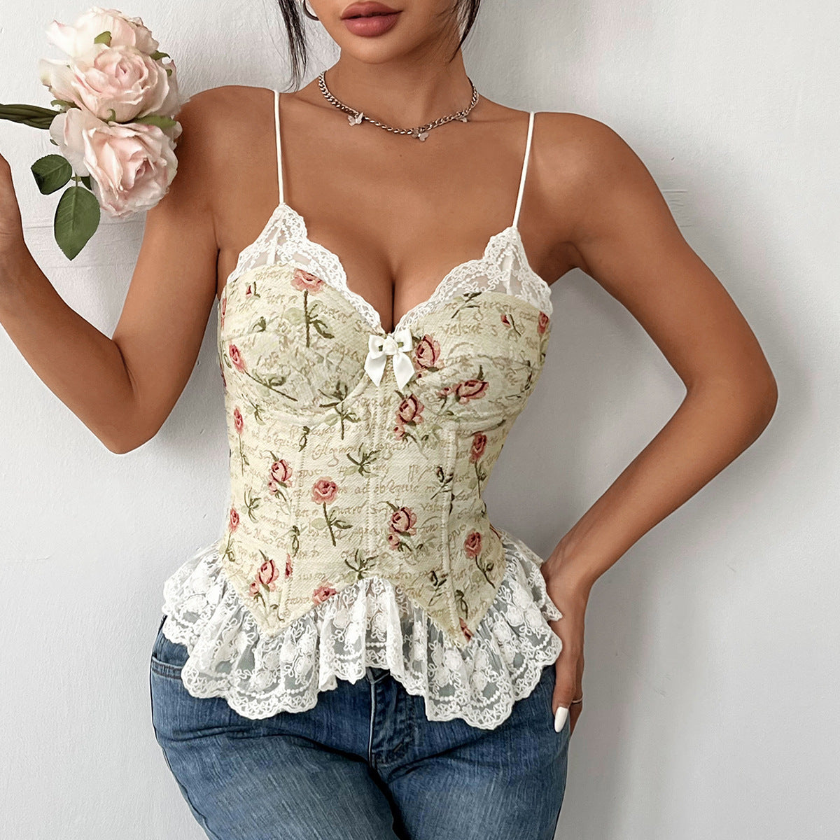 Elegant floral lace-trimmed camisole from Vintage Jacquard Niche Stitching Lace Corset collection, perfect for fashion enthusiasts