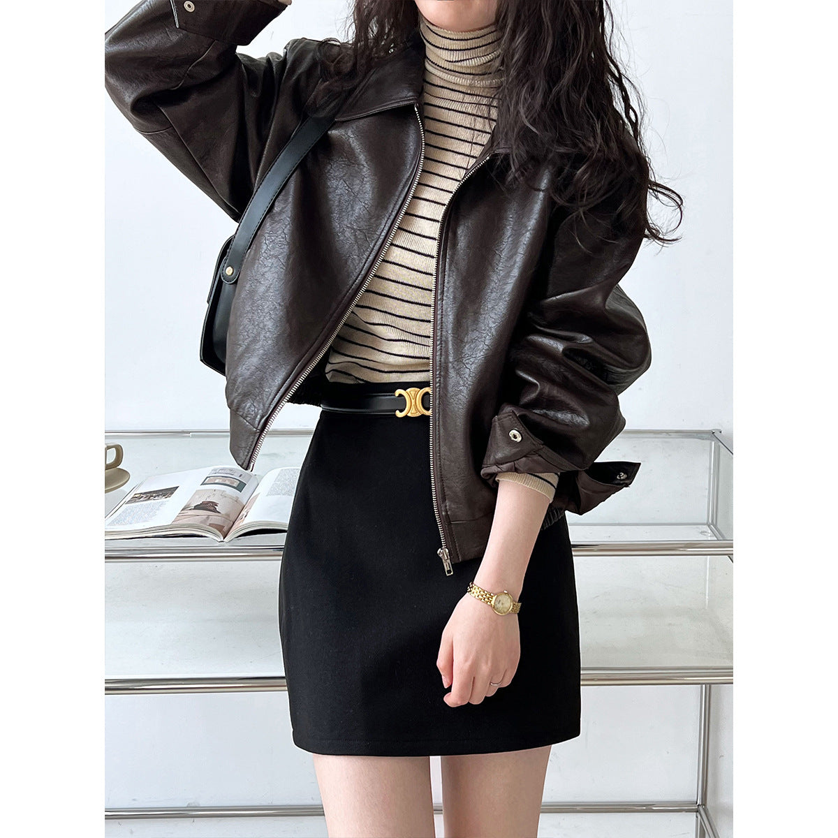 Retro Brown Leather Coat Women Autumn Faux Leather Motorcycle Jacket showcasing a fashionable faux leather design