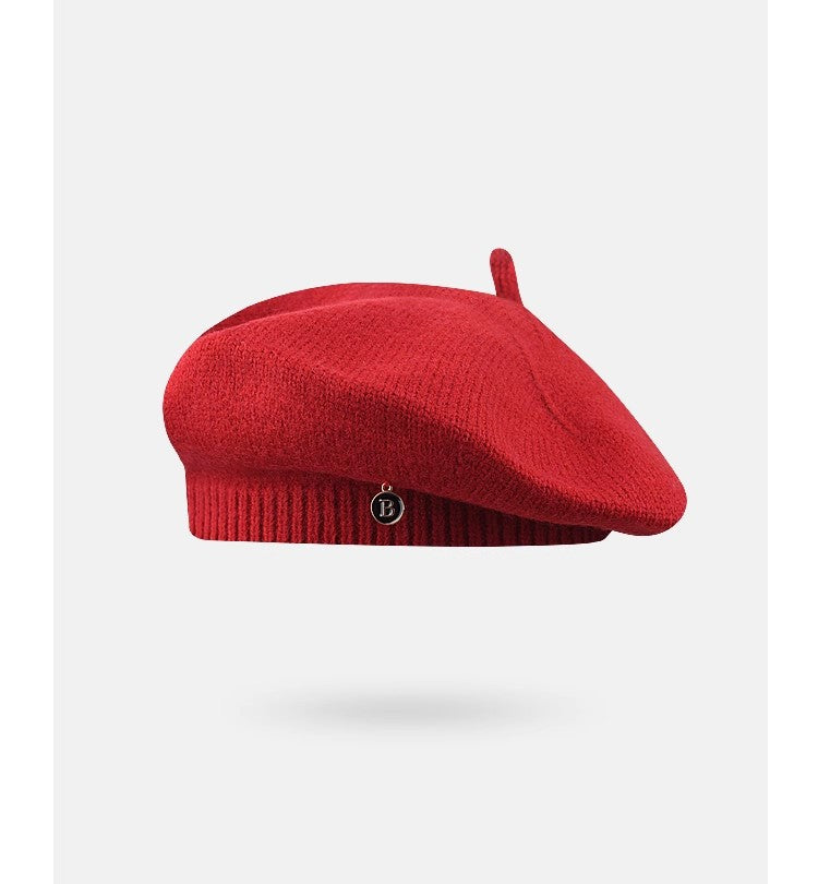 Red knitted beret with charm from Knitted Korean Small Painter Cloud Hat, fashionable ملابس