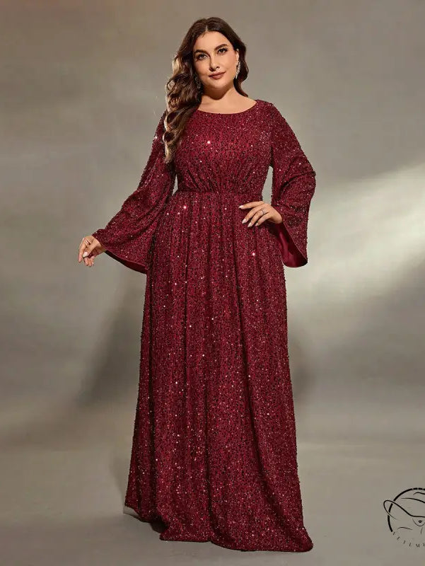 Extra flattering evening dress in burgundy sequins, maxi style