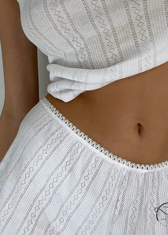 White crochet top in Langry fashion pajamas with lace diamonds and ruffle hem