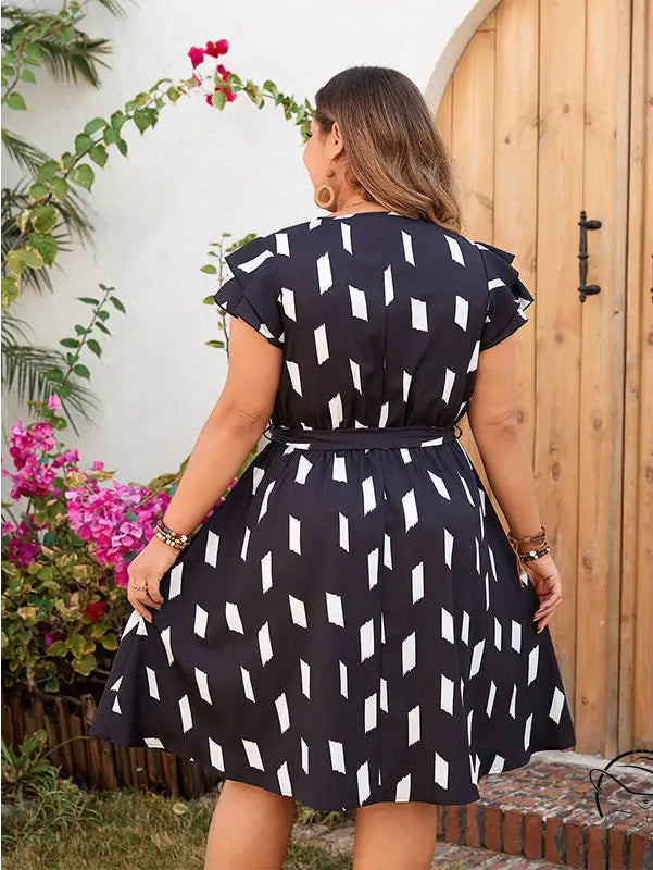 Black and white patterned comfortable tight waist dress