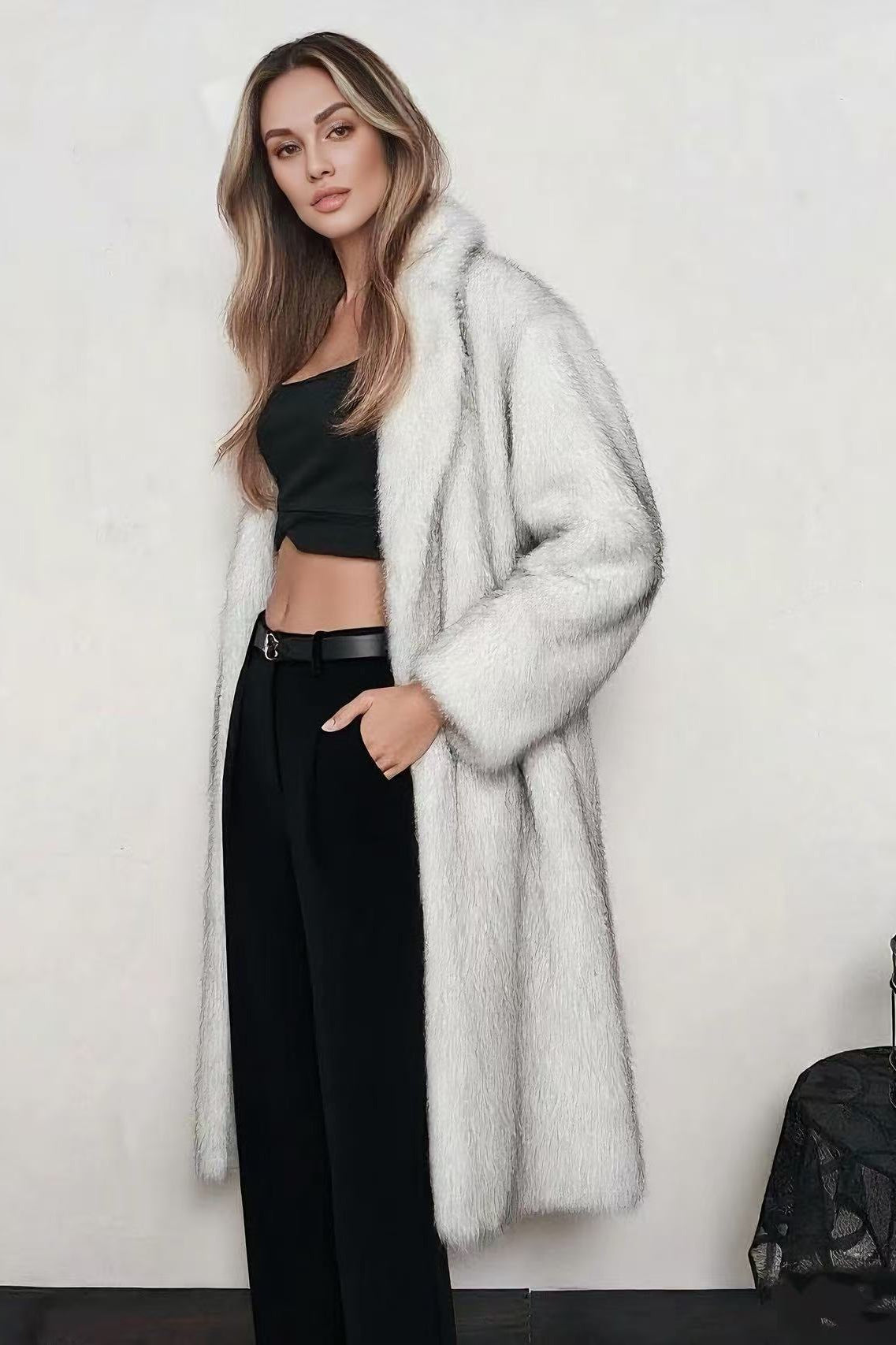 Elegant Cozy Fox Faux Fur Coat in Light Gray Fluffy Langry Fashion