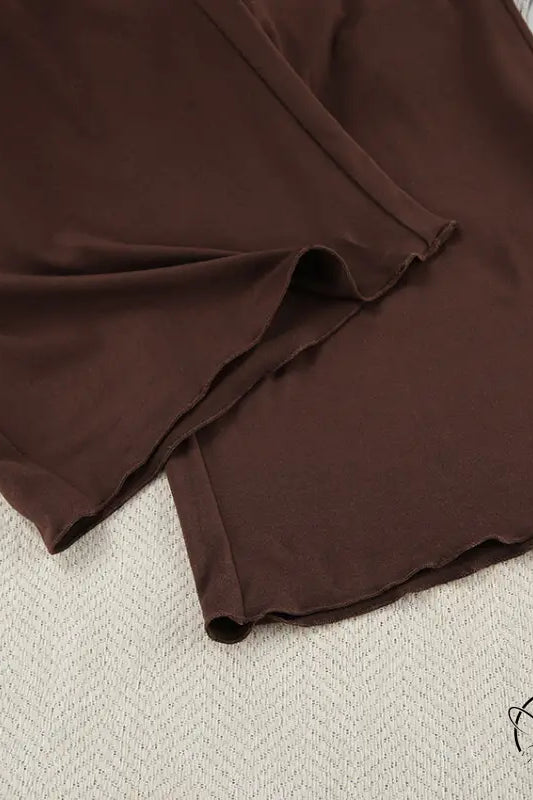 Brown wide-leg knitted pajamas with lettuce-edge hems