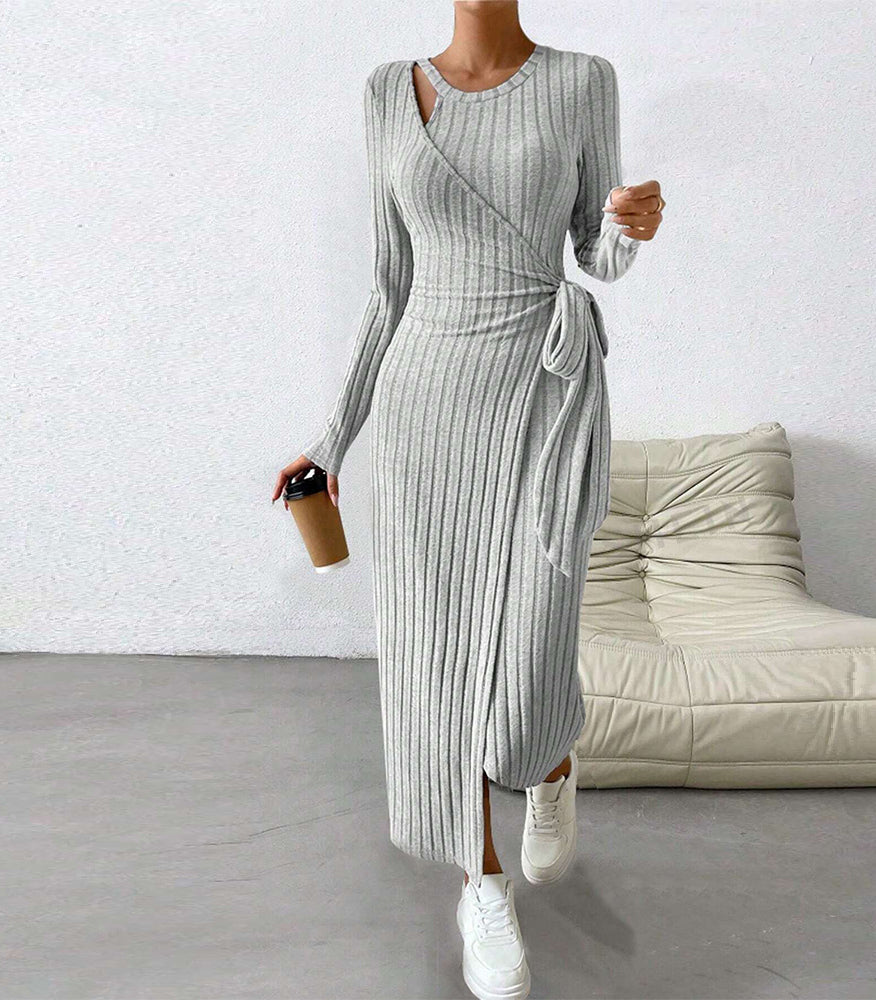 Warm knitted gray maxi dress with long sleeves, ribbed knit, side slit and self-tie waistband