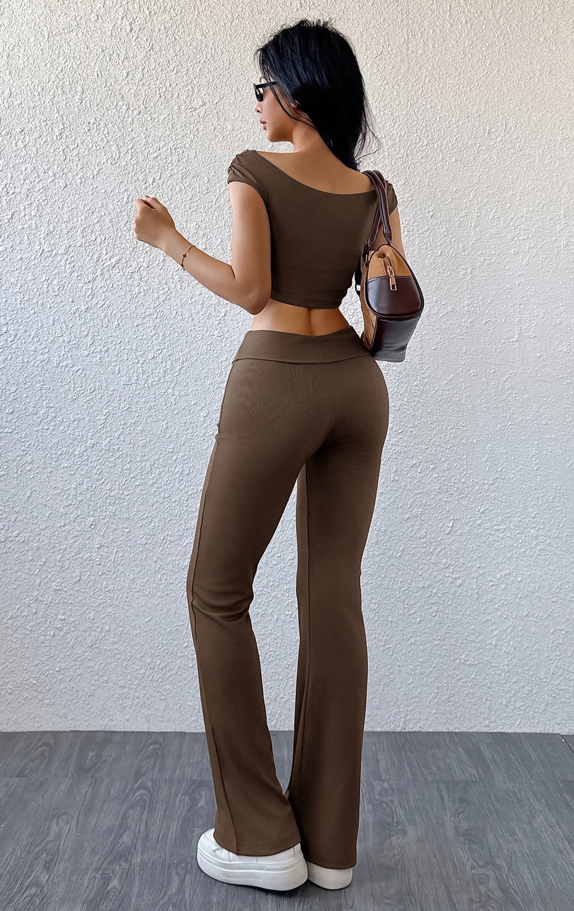Langry casual sports fashion set: brown cropped top and flared pants
