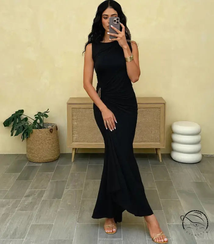 Elegant langry black sleeveless mermaid fashion dress with gold heels