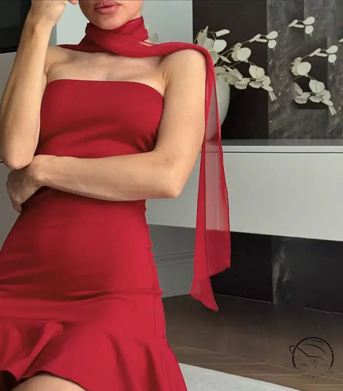 Graceful langry fashion red strapless dress with ruffled hem