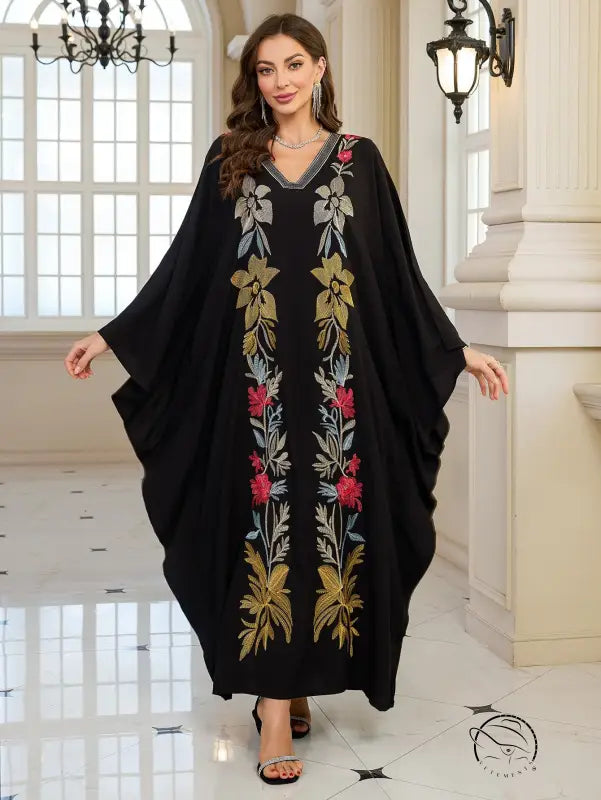 Elegant embroidered Middle East kaftan dress with batwing sleeve length