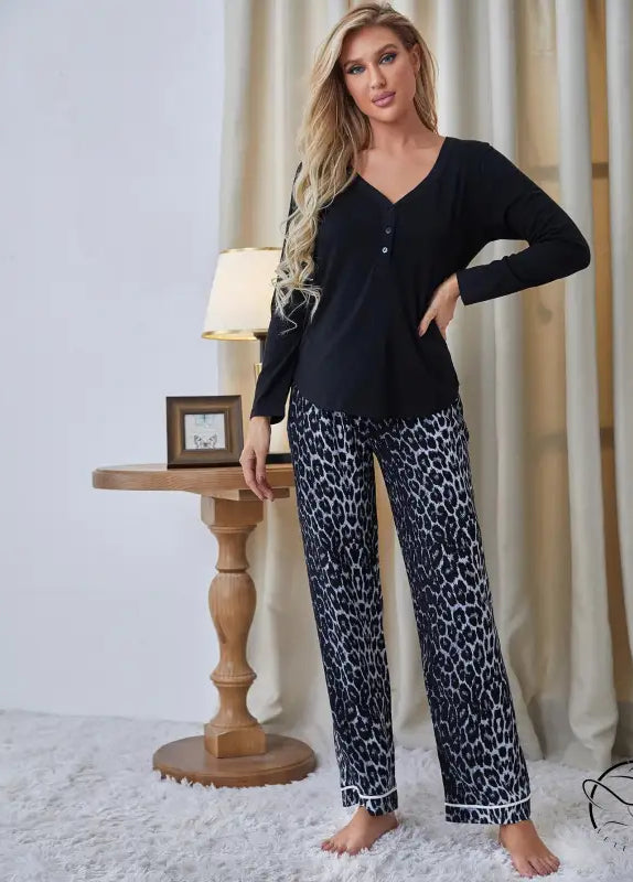 Black langry fashion pajamas: v-neck top with leopard-print pants