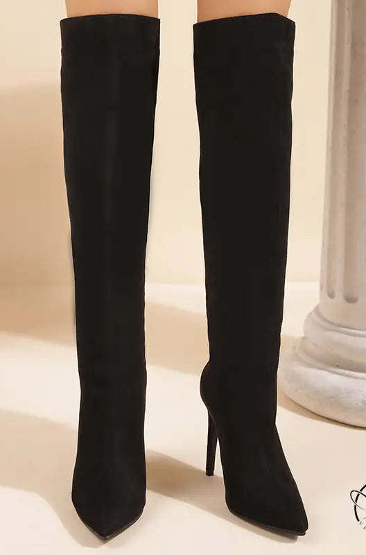 Black suede knee-high stiletto boots in langry fashion