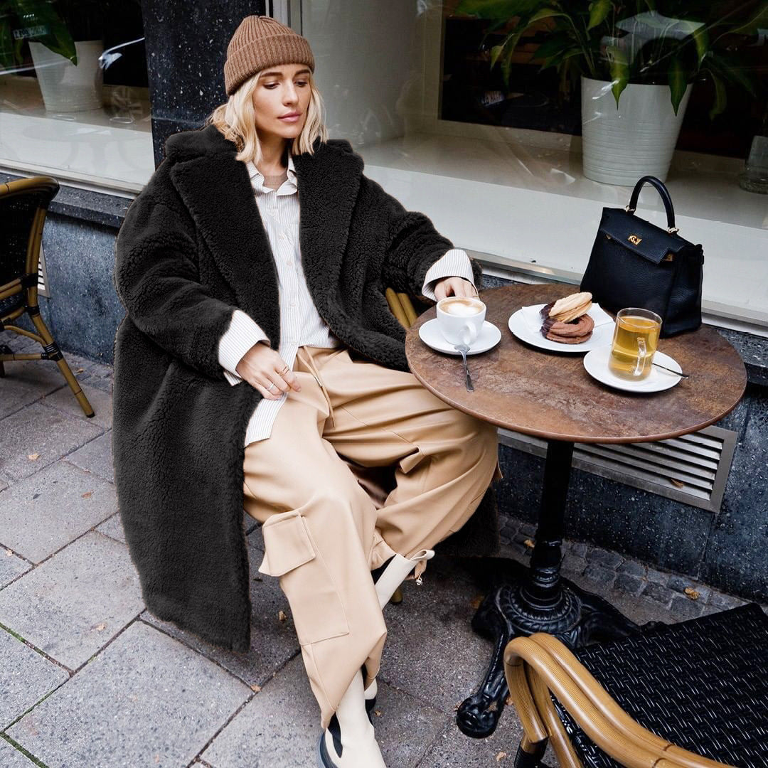 Langry fashion black leather handbag with gold hardware