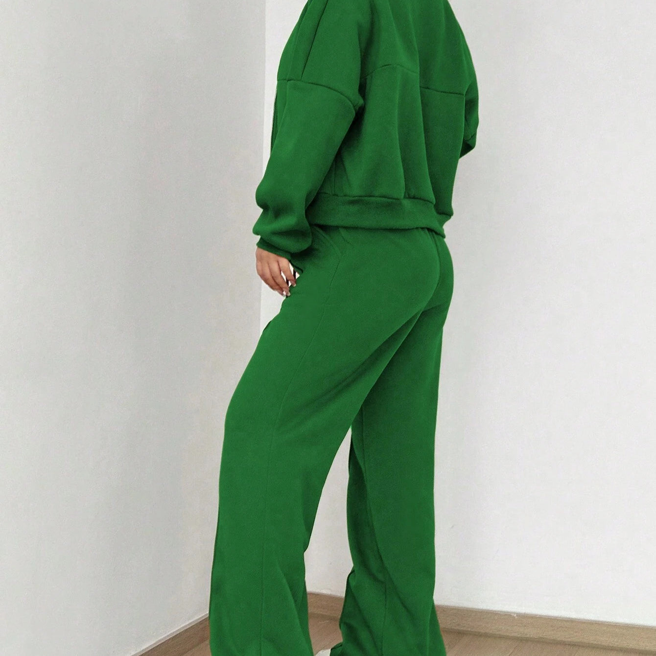 Green sweat suit featured in Trendy Cardigan Two Piece Set for stylish langry fashion ملابس