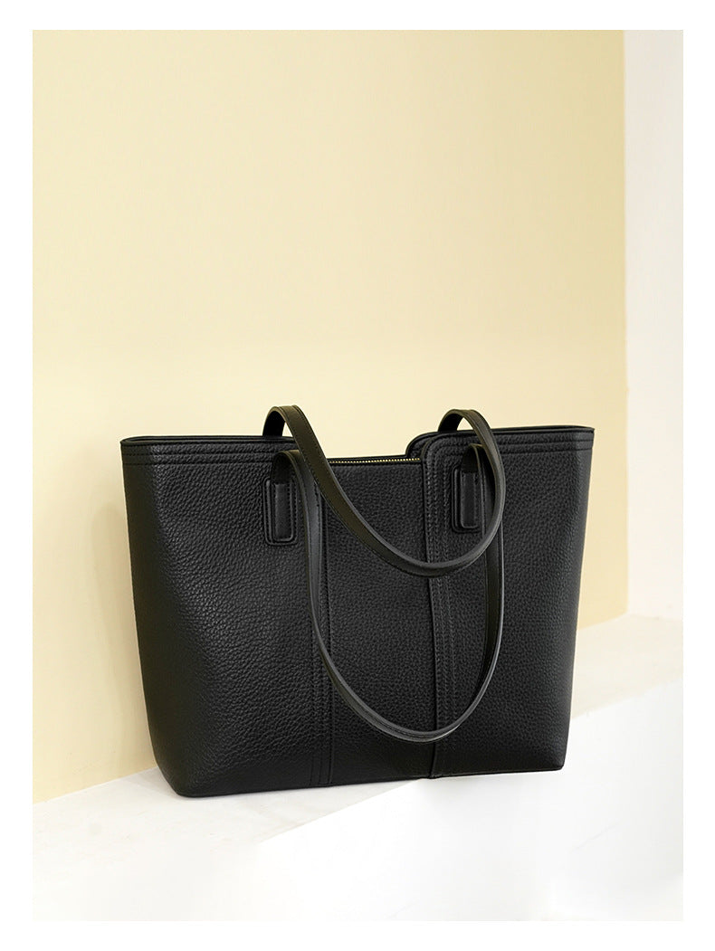 Enchanting Retro Shoulder Bag