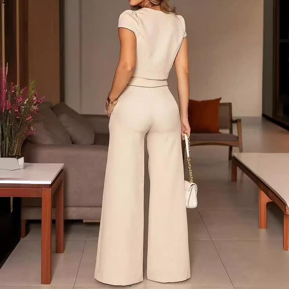 Beige two-piece pantsuit featuring short sleeve design in fashionable Langry style