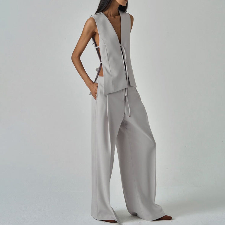 Sleek light gray langry fashion vest with long sleeve blazer set