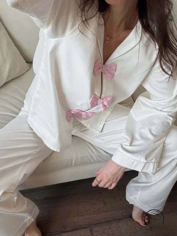 Elegant white satin langry fashion pajamas with pink bow details