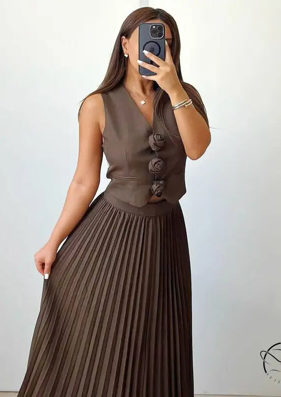 Langry fashion brown vest and pleated skirt set for women