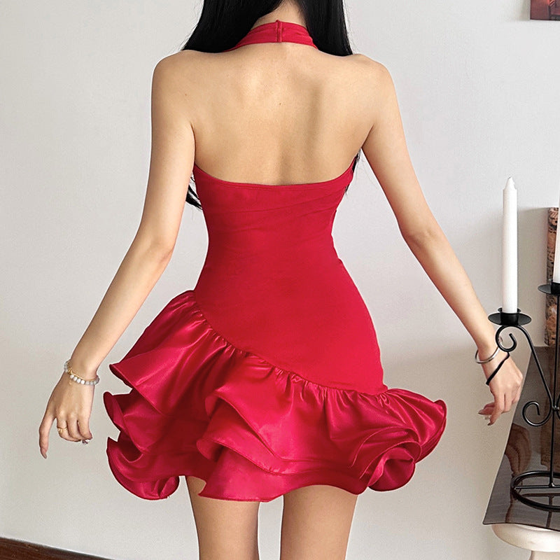 Red halter-neck dress with ruffled hem, ideal fashion choice for ملابس enthusiasts