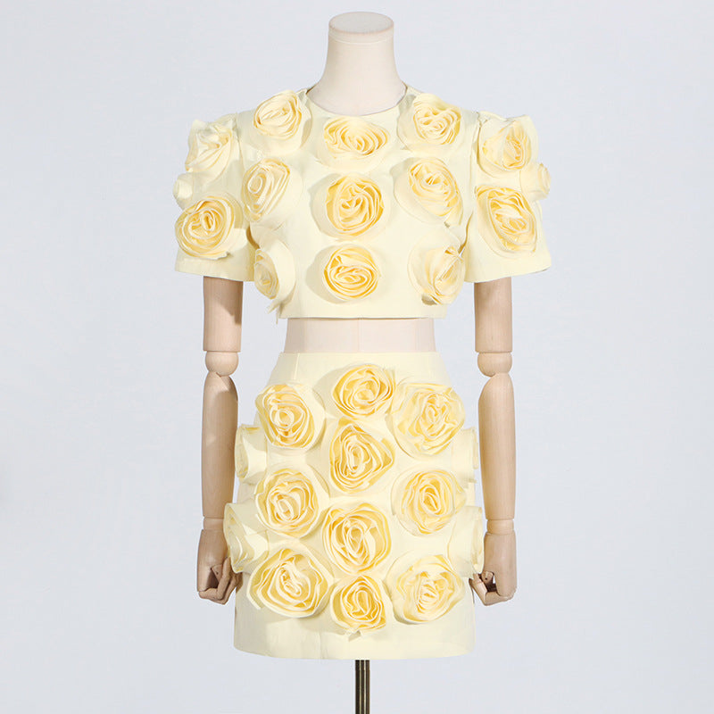 Cream-colored puff sleeve outfit with yellow roses from French Sweet Summer fashion set