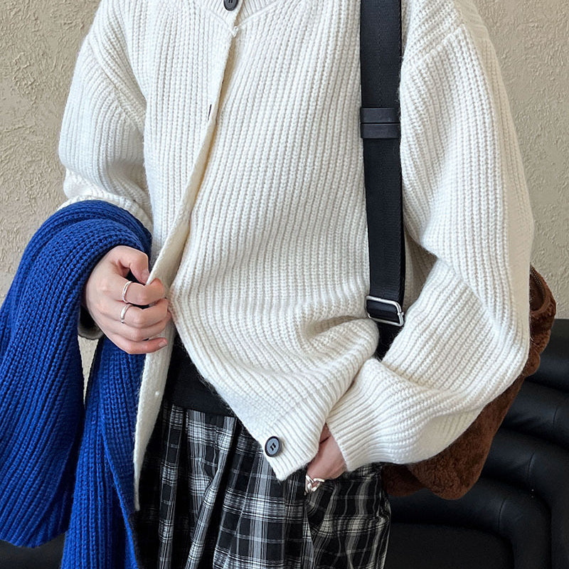 Cream-colored knit cardigan with regular sleeves from the Langry Fashion Chic Cardigan Sweater collection