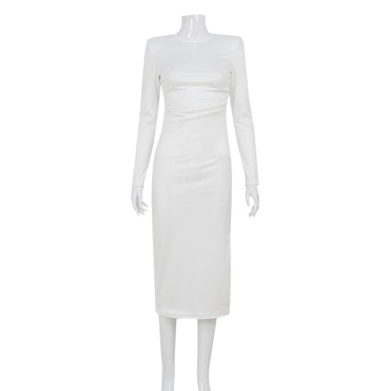 White long-sleeved turtleneck midi split dress on mannequin showcasing elegance and style
