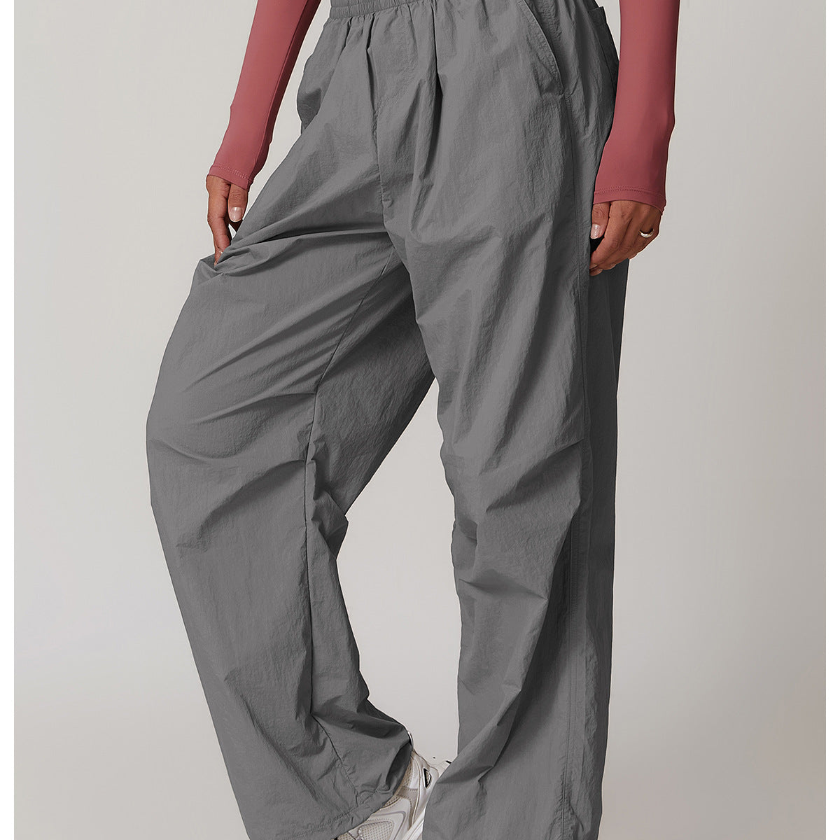 Gray baggy elastic-waist Casual Sports Pants, perfect for fashion and fitness activities