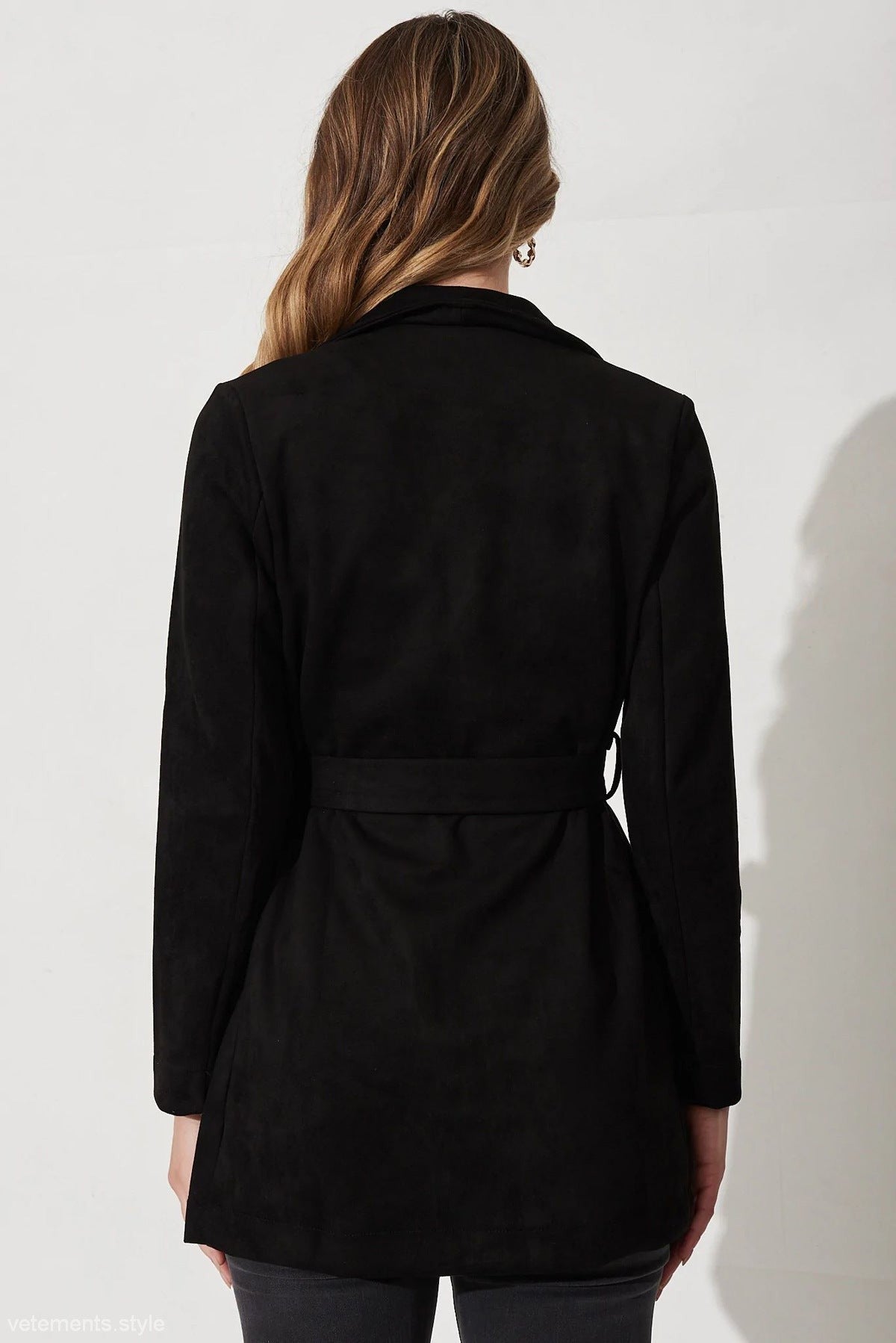 COLLARED SUEDE COAT-VETEMENTS