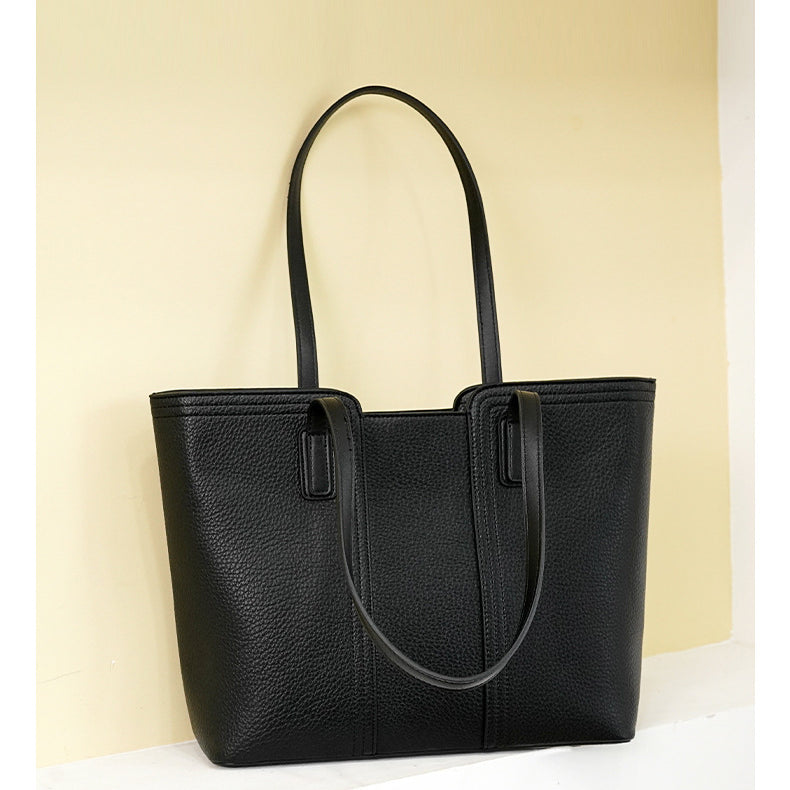 Enchanting Retro Shoulder Bag