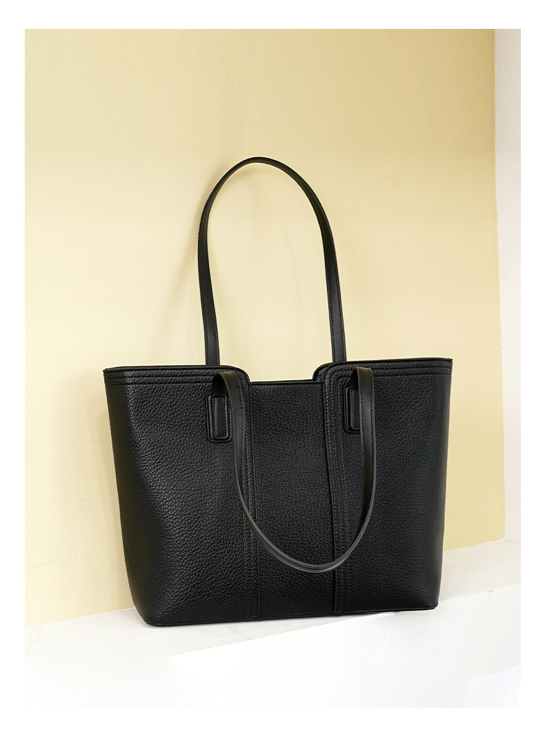 Enchanting Retro Shoulder Bag