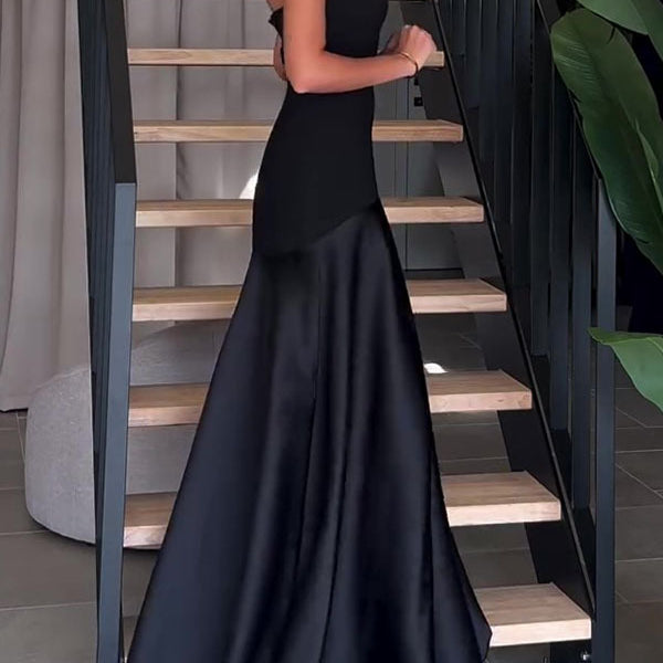 Elegant black strapless gown in Beautiful Satin Dress, perfect for fashion-forward ملابس choices