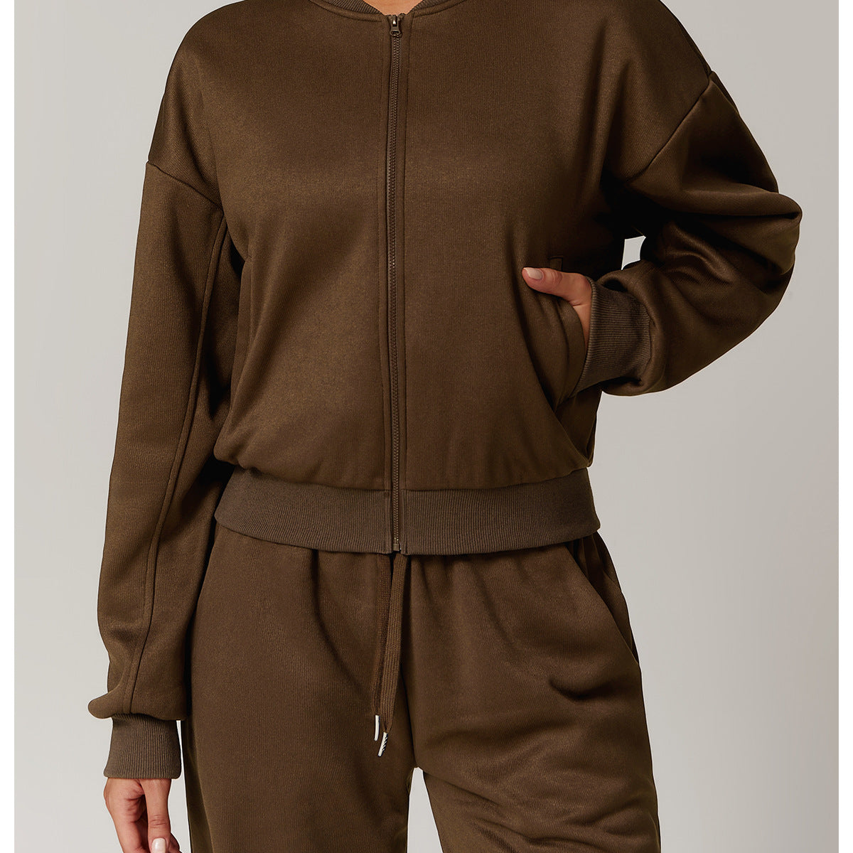 Olive green tracksuit for outdoor warm sports fashion and ملابس casual wear