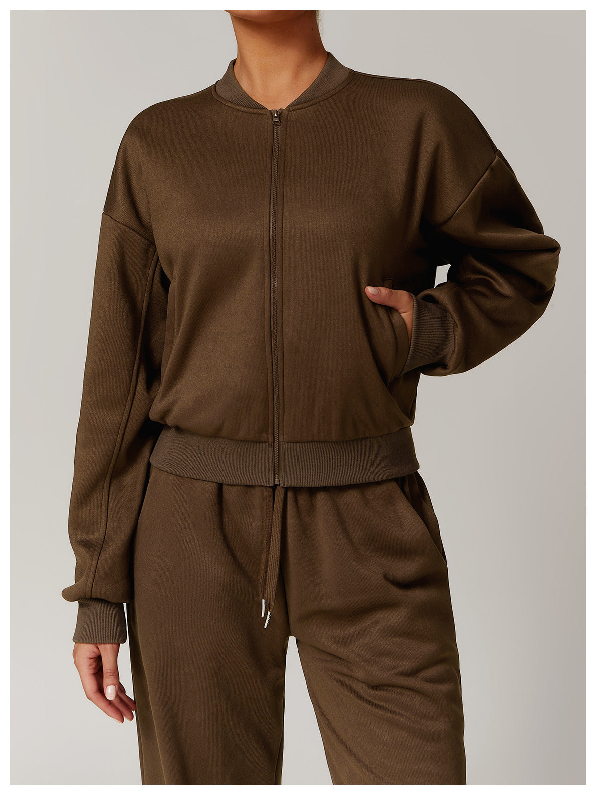 Olive green tracksuit for outdoor warm sports fashion and ملابس casual wear