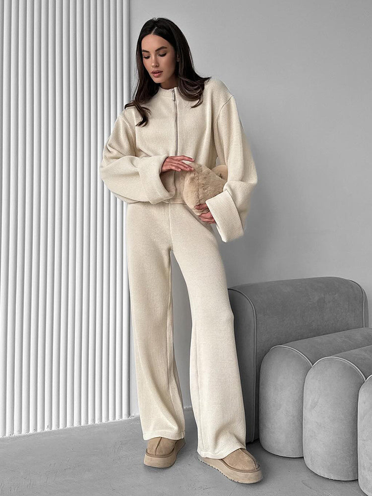 Cream-colored enchanting knitted langry fashion trousers with oversized sleeves
