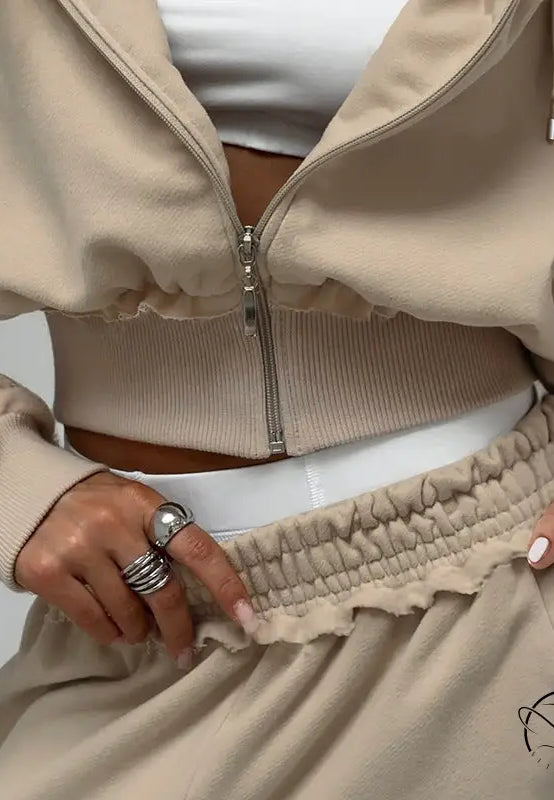 Beige cropped langry fashion hoodie with ribbed cuffs and waistband