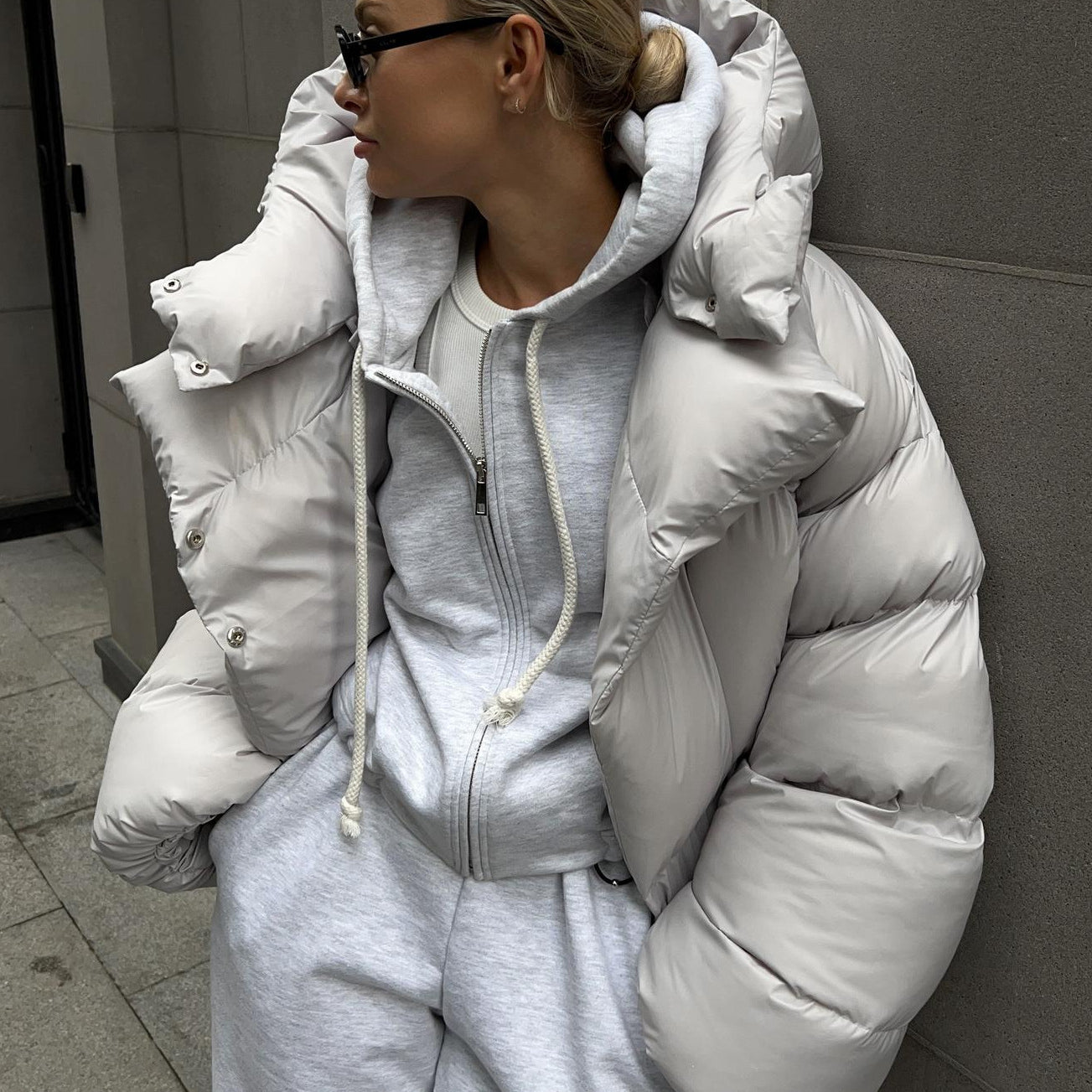 Oversized light gray puffer jacket from Langry, perfect for stylish winter fashion