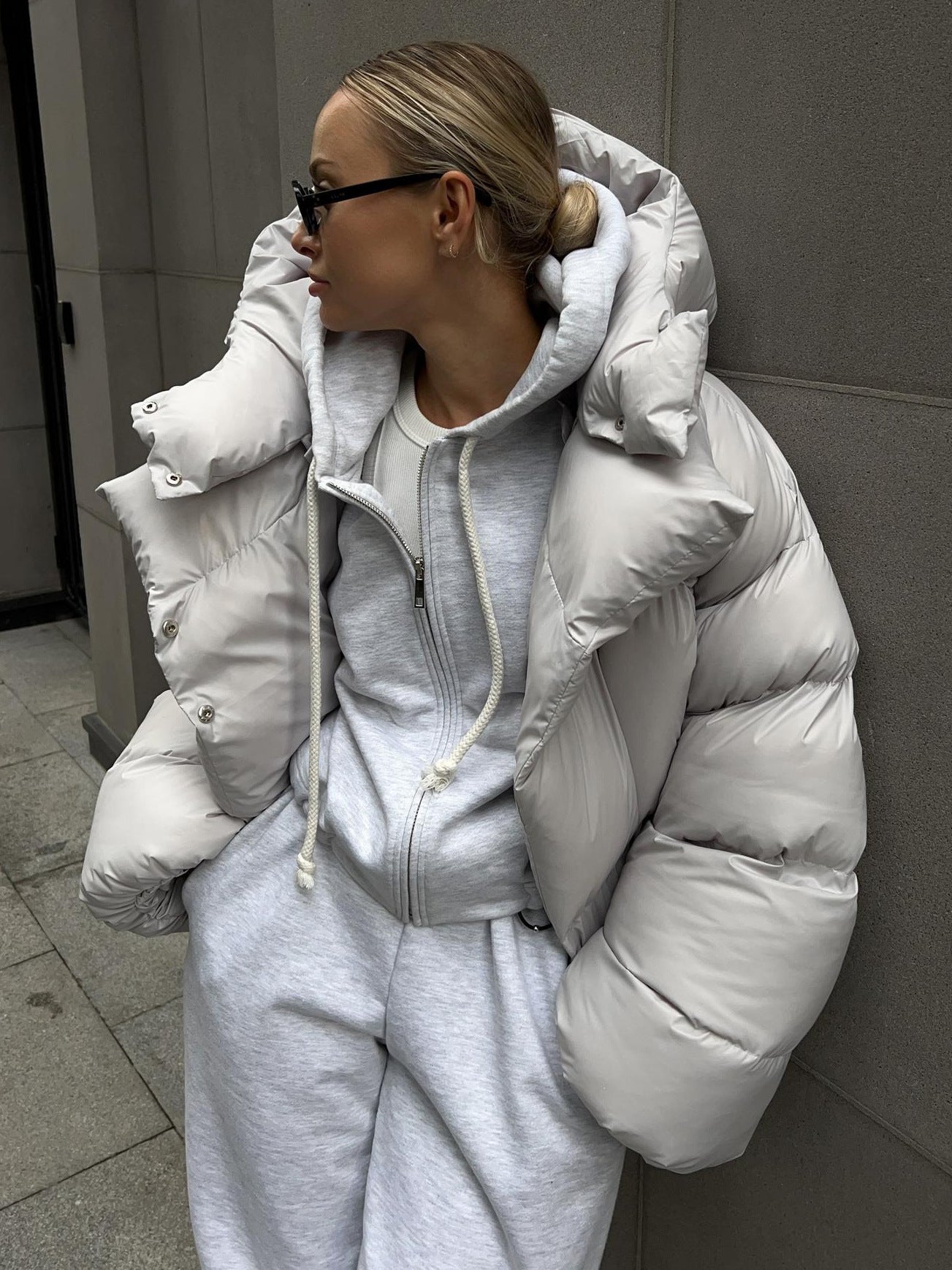 Oversized light gray puffer jacket from Langry, perfect for stylish winter fashion