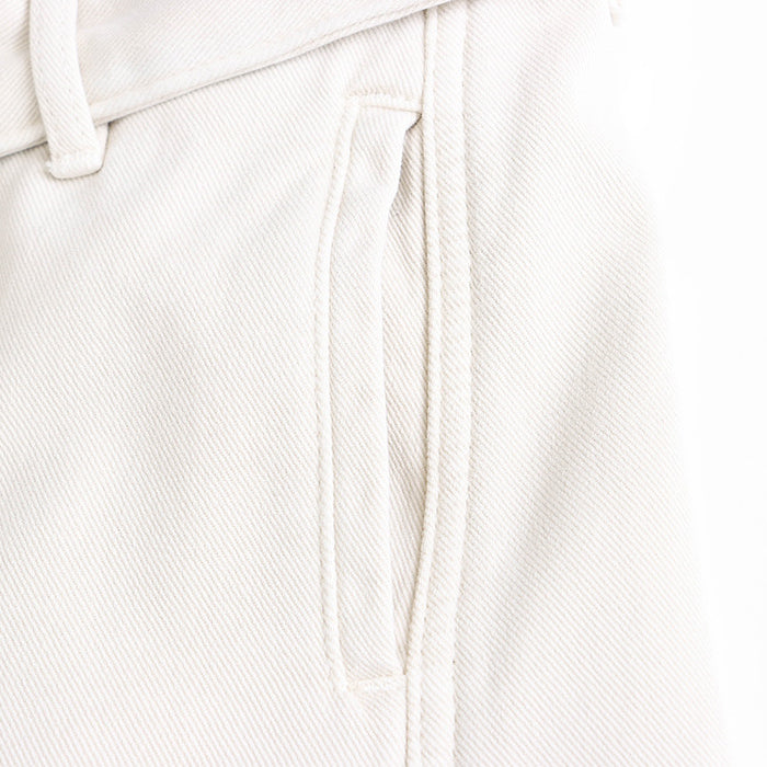 White pants pocket with diagonal opening on Street Design Wide Leg Jeans for trendy fashion