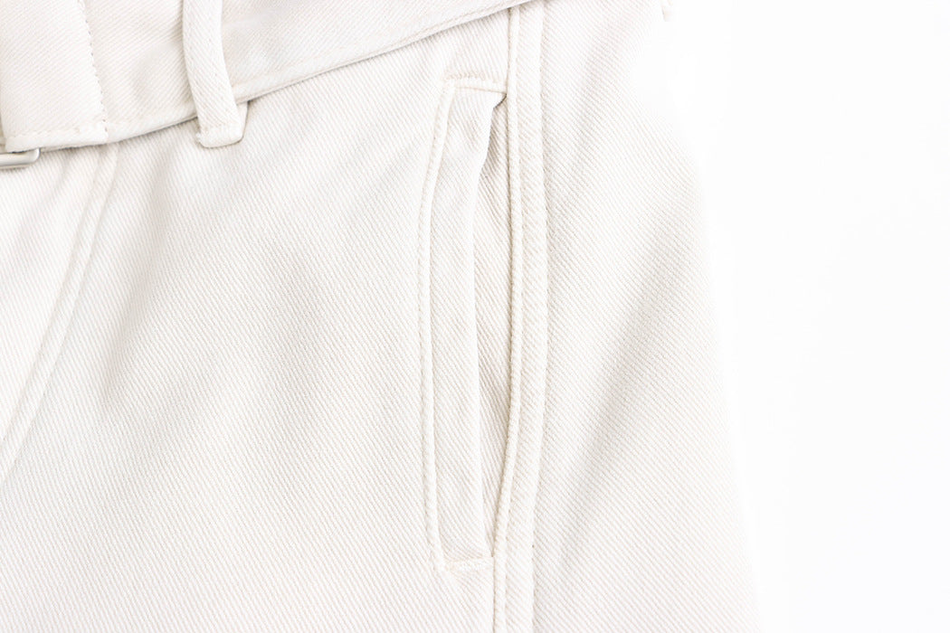 White pants pocket with diagonal opening on Street Design Wide Leg Jeans for trendy fashion